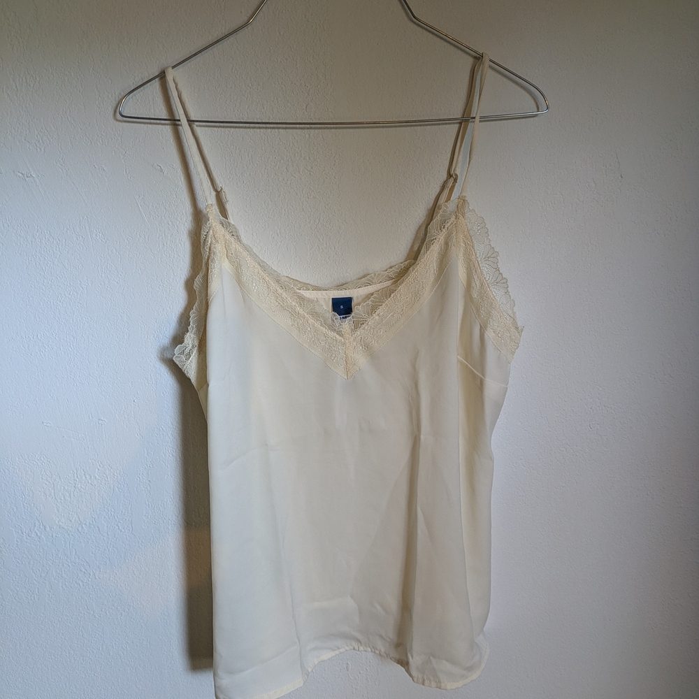 Old Navy Cream Lace Cami Top